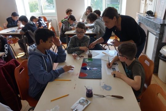 Découverte du livre médiéval à l’Abbaye de Nieul-sur-l’Autise pour les élèves de 5e